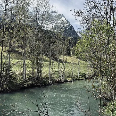 The Heiti - Log House * Gsteig